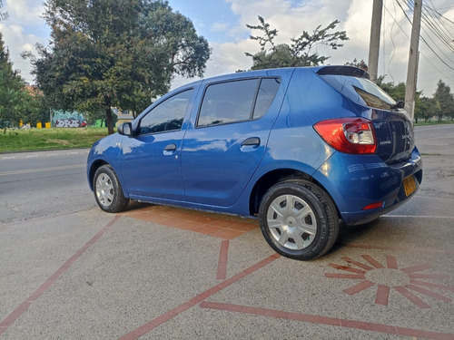 Imagen 6 de 14 de Renault Sandero 1.6 Mt 4x2