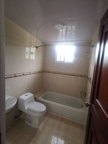 Imagen 11 de 12 de Apartamento En El Millón