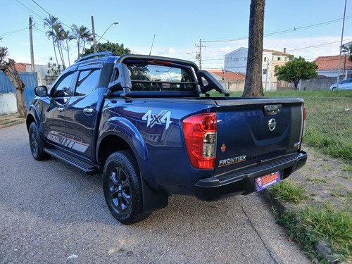 Nissan Frontier 2.3 Attack Cab. Dupla 4x4 Aut. 4p