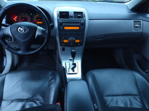 Toyota Corolla 1.8 16v Gli Flex Aut. 4p