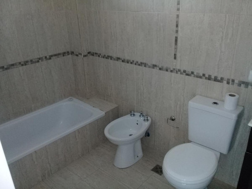 Imagen 11 de 12 de Departamento 2 Ambientes Con Cochera
