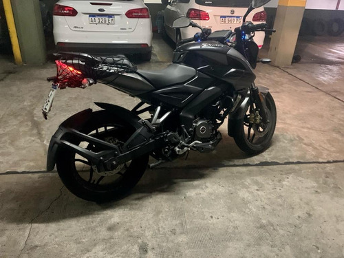 Bajaj Rouser Ns 200