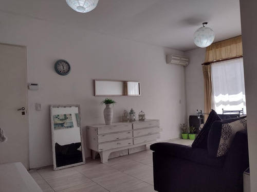 Imagen 3 de 20 de Departamento Dos Ambientes- Avellaneda