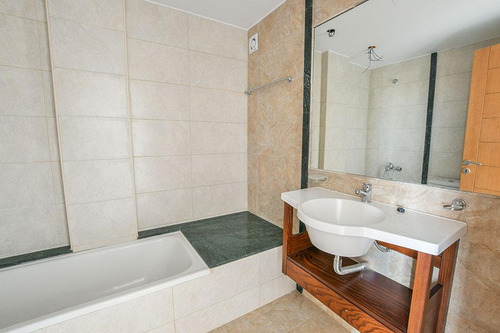 Venta Semipiso 1 Dormitorio Con Balcón Y Pileta Distrito Centro, Rosario