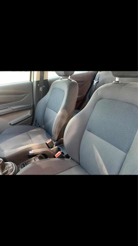 Imagem 12 de 13 de Chevrolet Onix 2018 1.0 Lt 5p