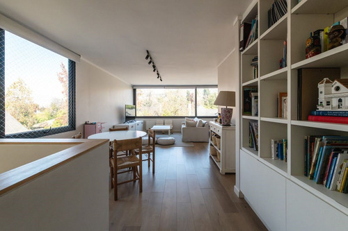 Casa En Arriendo De 5 Dorm. En Lo Barnechea