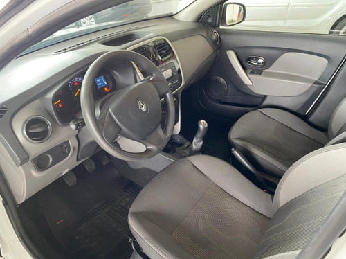 Imagem 13 de 15 de Renault Logan Life
