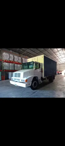 Camion Mercedes Benz 1215