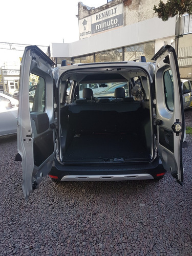 Imagen 13 de 16 de Renault Kangoo Express 5 Asientos Plan Gobierno (ev)