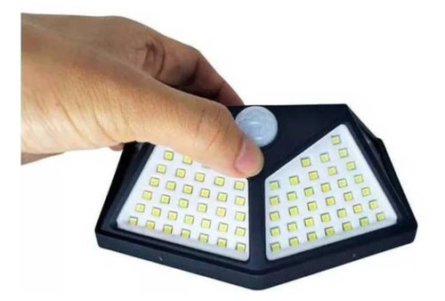 Imagem 4 de 7 de Luminária Solar 100 Led Parede Luz Com Sensor A Prova D'água