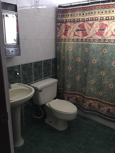 Casa Amplia En El Exclusivo Sector De Cerro Alto , Santiago