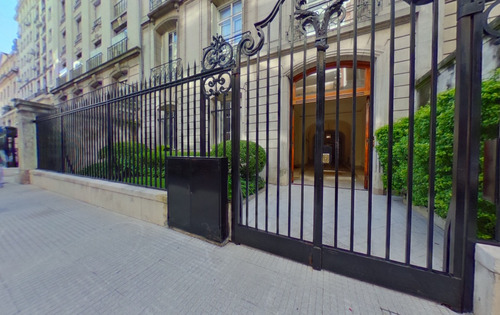 Excelente Piso Amoblado Con Dos Habitaciones. Recoleta