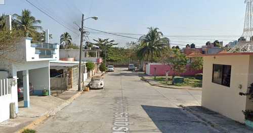 Casa En Remate Bancario - Bosques De Tarimoya Veracruz.eo/-