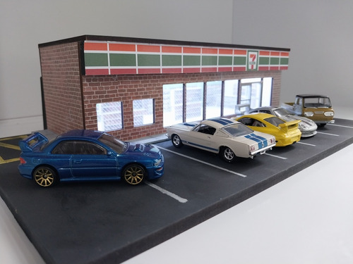 Diorama Mdf Modelo Seven Eleven Escala 1/64 Iluminação Led.