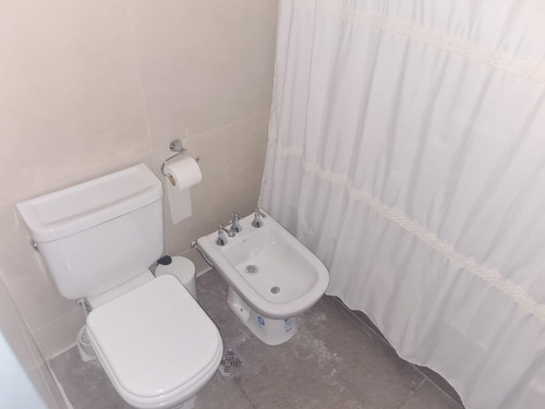 Departamento En Venta España Al 1200, Oportunidad!