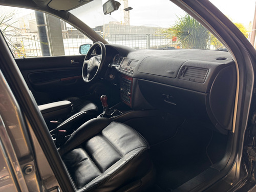 Volkswagen Bora 1.8 T Highline