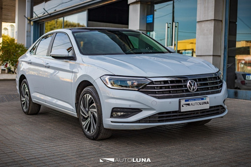Volkswagen Vento Highline 1.4t Fsi Triptronic 2018