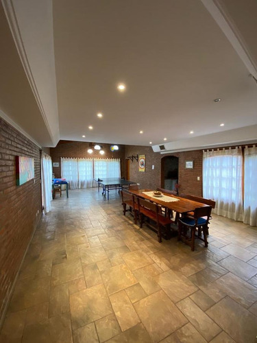 Imagen 8 de 18 de En Venta! Importante Propiedad En Barrio Cerrado El Casco De Moreno | Ubicada Sobre 2 Lotes De Terreno | Piscina |