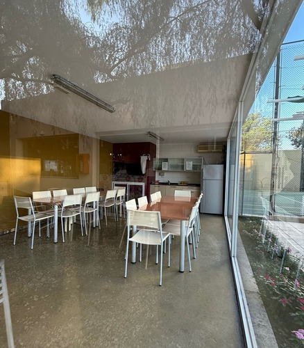 Vendo Departamento 1 Dormitorio Con 2 Cocheras - Torres Miracielos