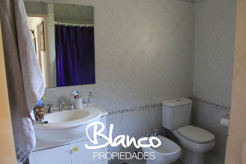 Imagen 16 de 25 de Oportunidad! Casa De Dos Plantas, Sobre Lote Interno Con Muy Buena Ubicación, En Maschwitz Privado.