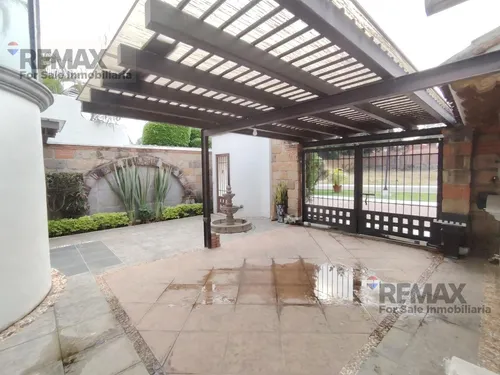 Venta De Casa En El Fracc. Lomas De Atzingo, Cuernavaca, Morelosclave 5634