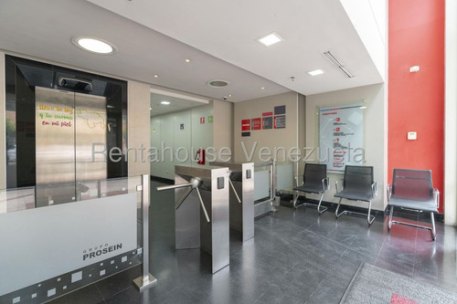 Edificio De 4 Niveles En Venta En Boleita Norte 25-23167