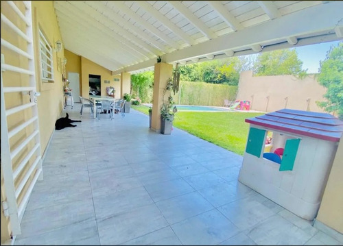 Hermosa Casa Quinta En Delviso, Pilar. Excelente Ubicacion!