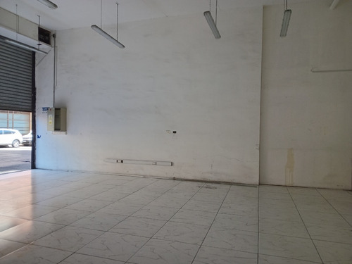 Local Comercial Gral. Mackenna 1235, Lc 2