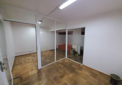 Agustinas/miraflores, 2 Privados, Sala Reunión, Recepción