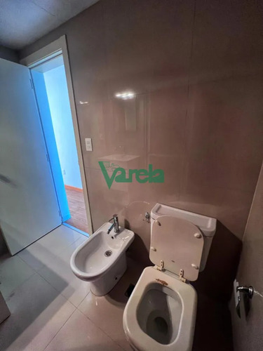 Venta Apartamento 2 Dormitorios 1 Baño Garage Tres Cruces Renta