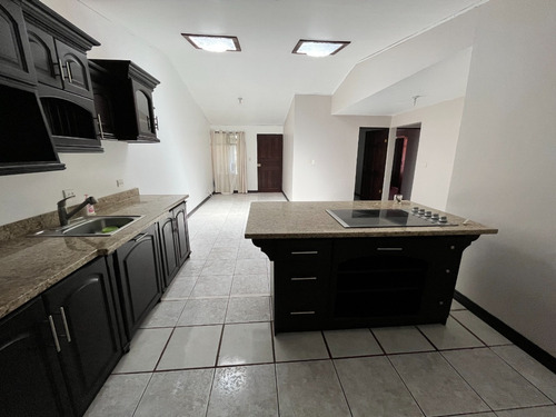Imagen 6 de 30 de Se Vende Casa En Elegante Y Seguro Residencial, Paralelo Al Centro De Aserrí.