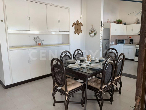 Casa En Renta Ubicada En Progreso En Primera Línea