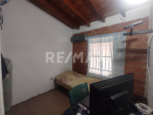 Imagen 12 de 13 de Ninoska Fuenmayor Vende Casa En Conjunto Parque Residencial Esmeralda, Agua Garantizada
