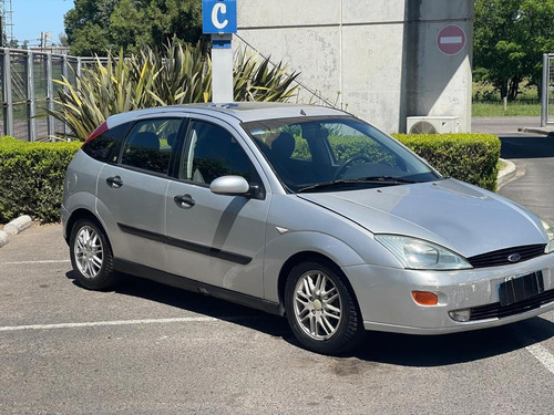 Ford Focus 2.0 Ghia