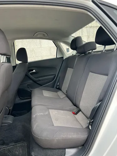 Volkswagen Vento 1.6 Starline At