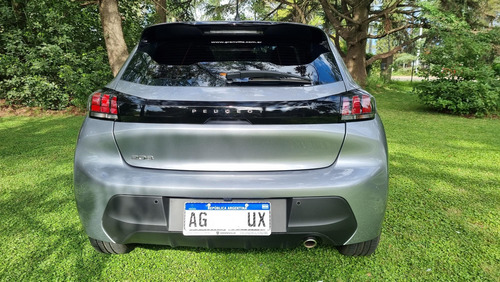 Peugeot 208 1.6 Feline Tiptronic