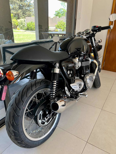 Imagen 10 de 17 de Triumph Thruxton Cafe Racer