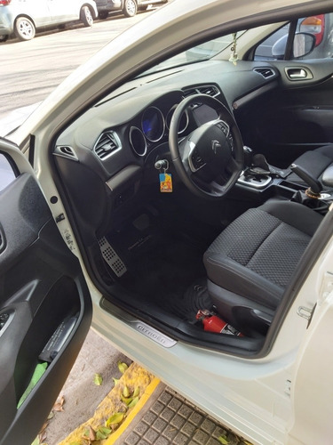 Imagen 9 de 10 de Citroën C4 Lounge 2015 1.6 Tendance At6 Thp 163cv