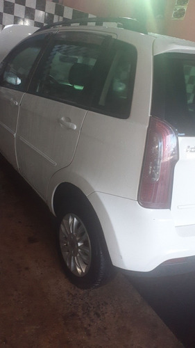 Fiat Idea 2012 1.4 Attractive Flex 5p