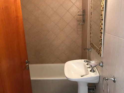 Imagen 17 de 20 de Retasado! Venta Ph -galvan 3400-v Urquiza_3 Amb Con Patio Con Parrilla Y Jardin