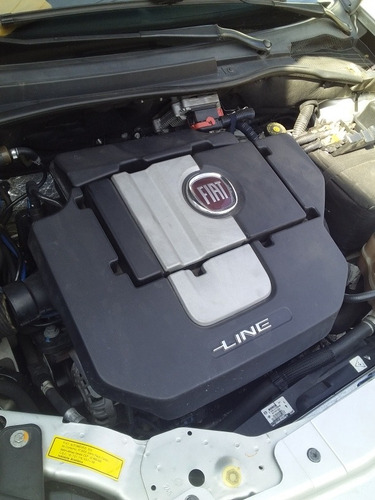 Fiat Linea 2012 1.8 16v Essence Flex 4p