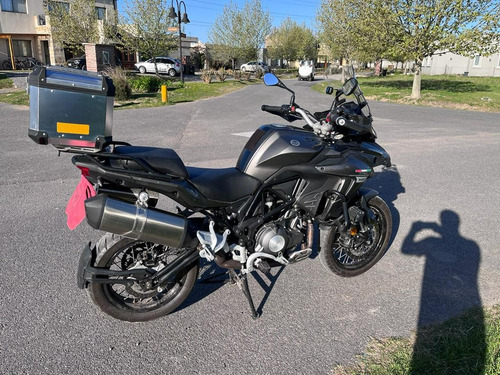 Benelli Trk 502x Con Valijas Laterales Y Top Case