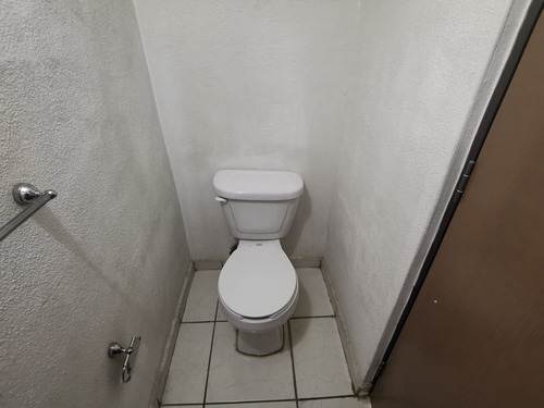 Casa En Venta-gibraltar, Residencial La Moraleja, 45134, Guadalajara, Jal. (32365846623)