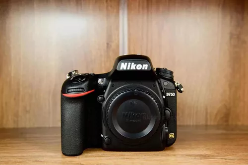 Nikon D750 Cuerpo Usada