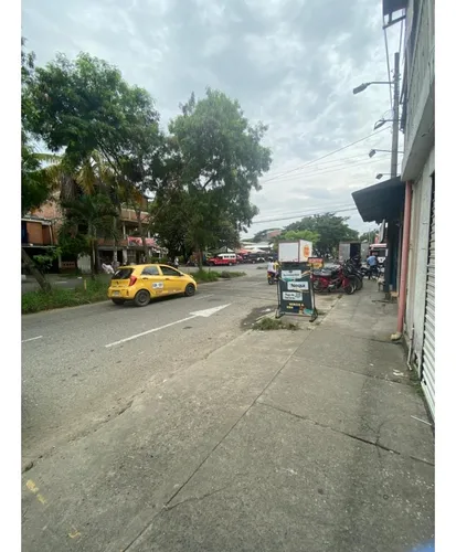 Alquilo Local En Ciudad Del Campo