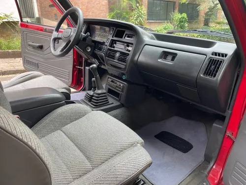 Mazda B2600 2.6 B2600