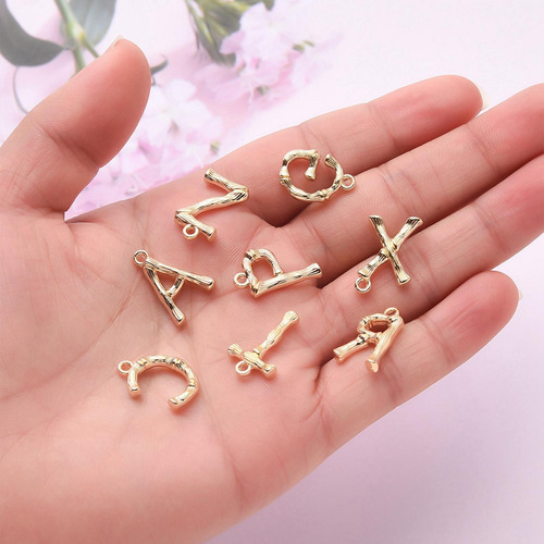 Cuentas Colgantes Chapadas En Oro Con 26 Alfabetos Para