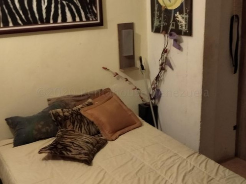 Imagen 10 de 23 de Omar Espinoza Ofrece En Venta Grandiosa Casa Quinta En Guatire Valle Arriba A Precio Insuperable