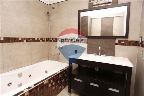 Venta Casa Devoto 4 Amb. Jardín, Pileta, Cochera!