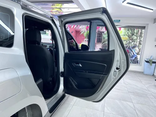 Renault Duster Intens MT 1.3 Turbo 4x4 2023